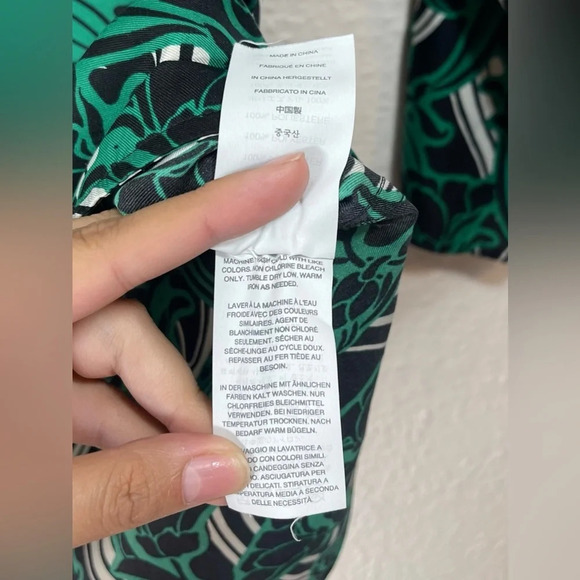 J. Crew Green Black Retro Floral Popover Blouse Top Women’s 2 Summer Business - Picture 10 of 15